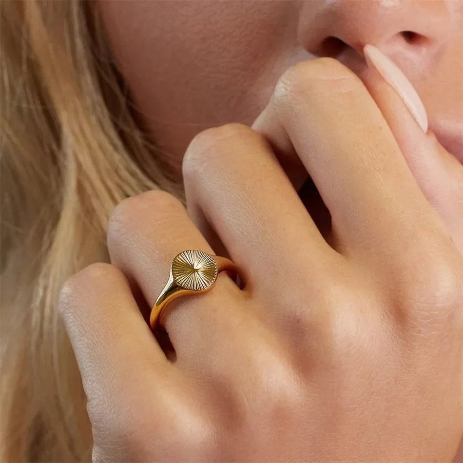Sunlit Ring