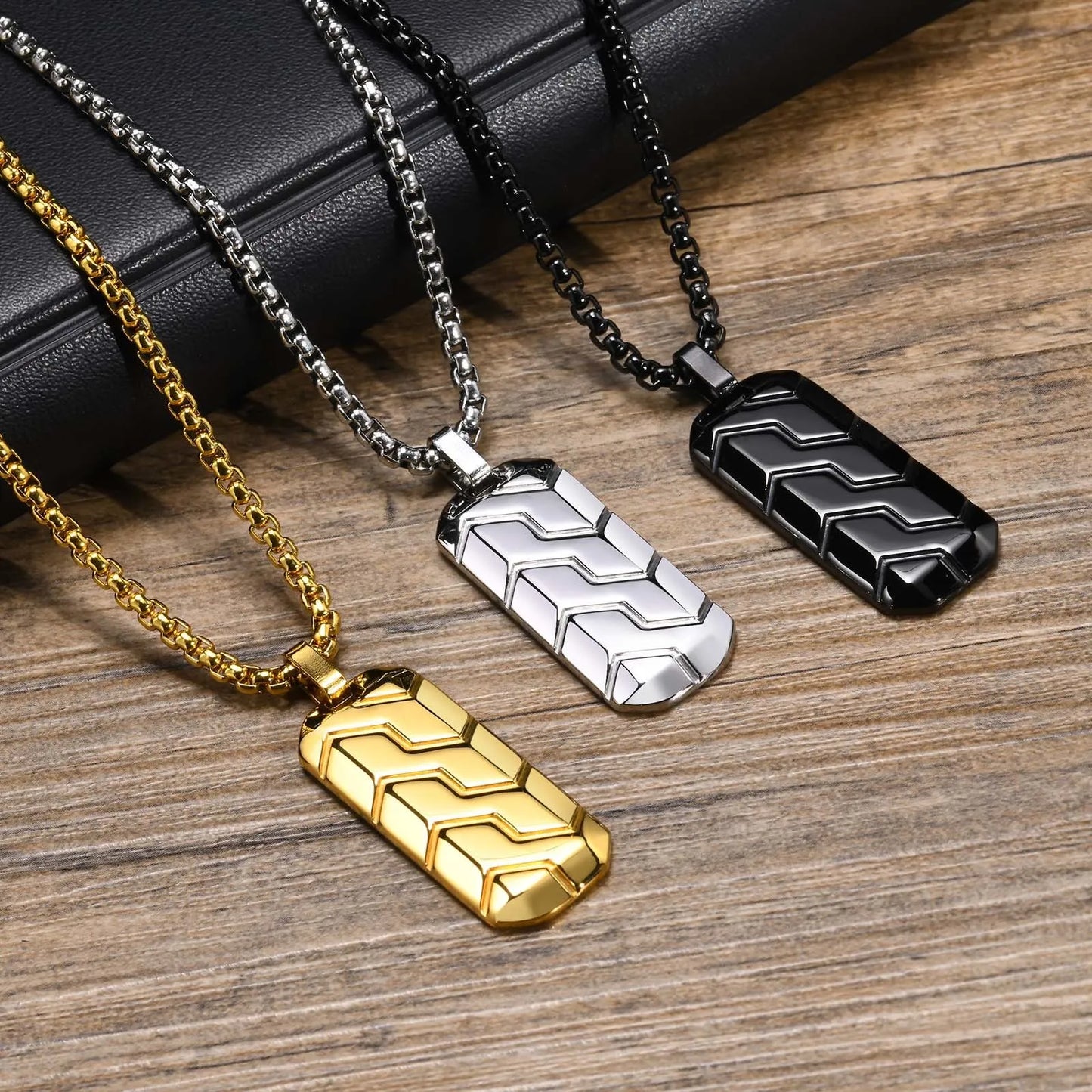 Vertical Tire Pendant