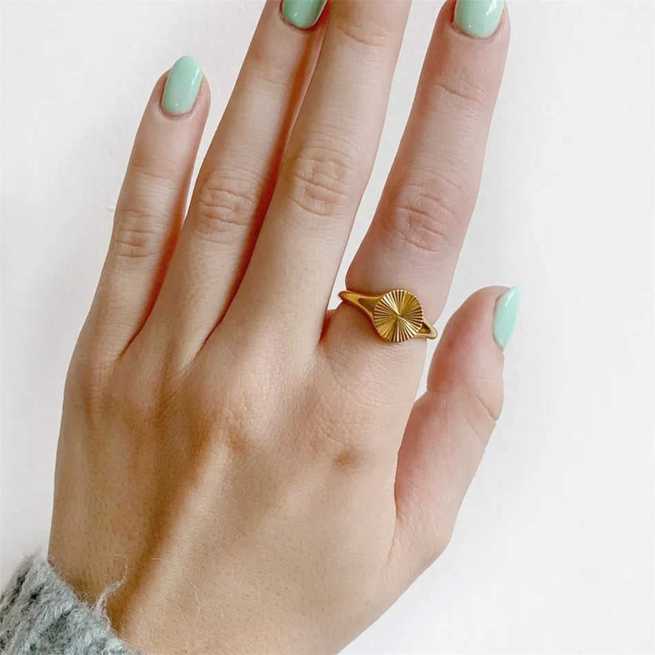 Sunlit Ring