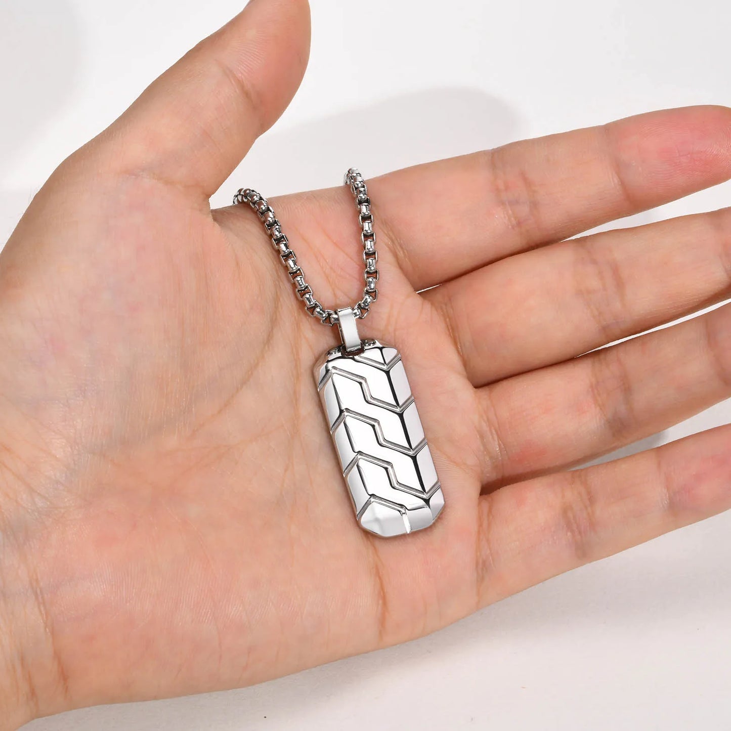 Vertical Tire Pendant