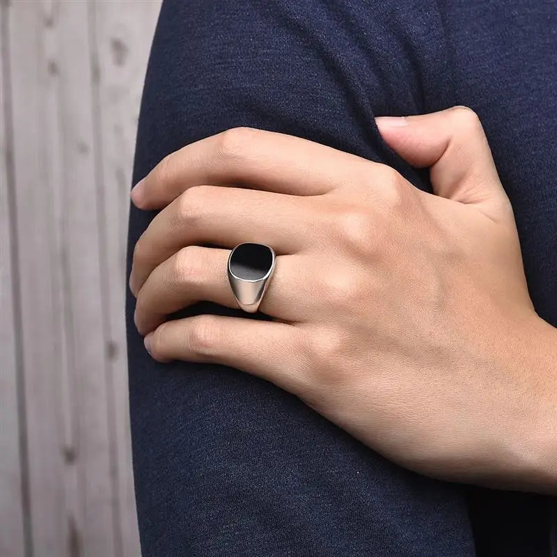 Classic Onyx Men's Ring